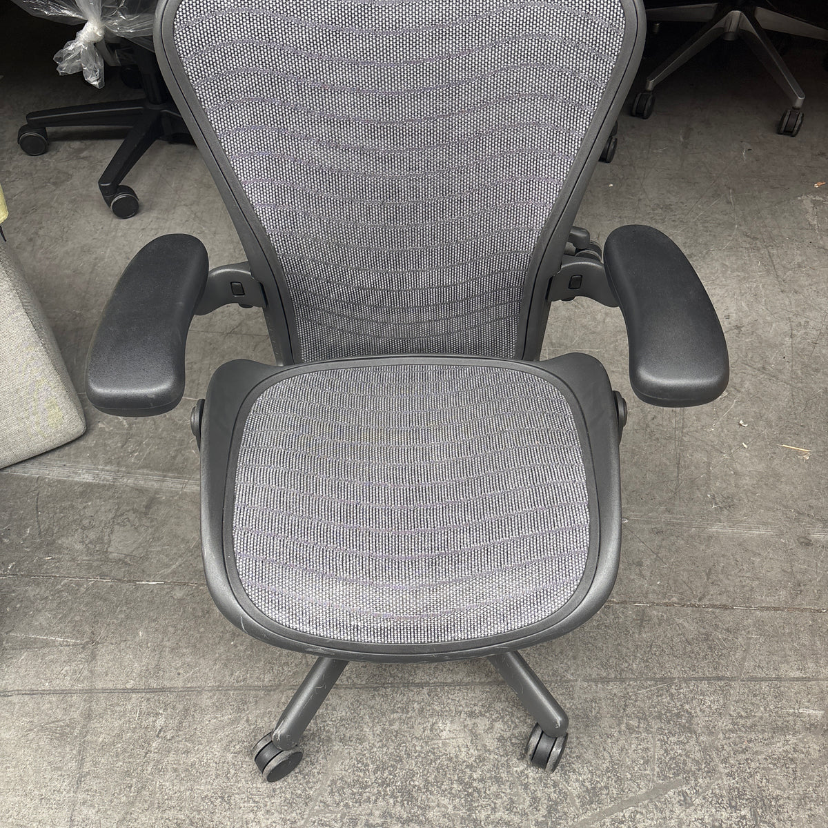 Herman Miller Aeron Classic Grote B | Antraciet / Grijs