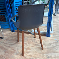 Vitra Hal Kantine / Vergaderstoel | Zwart / Donker Hout