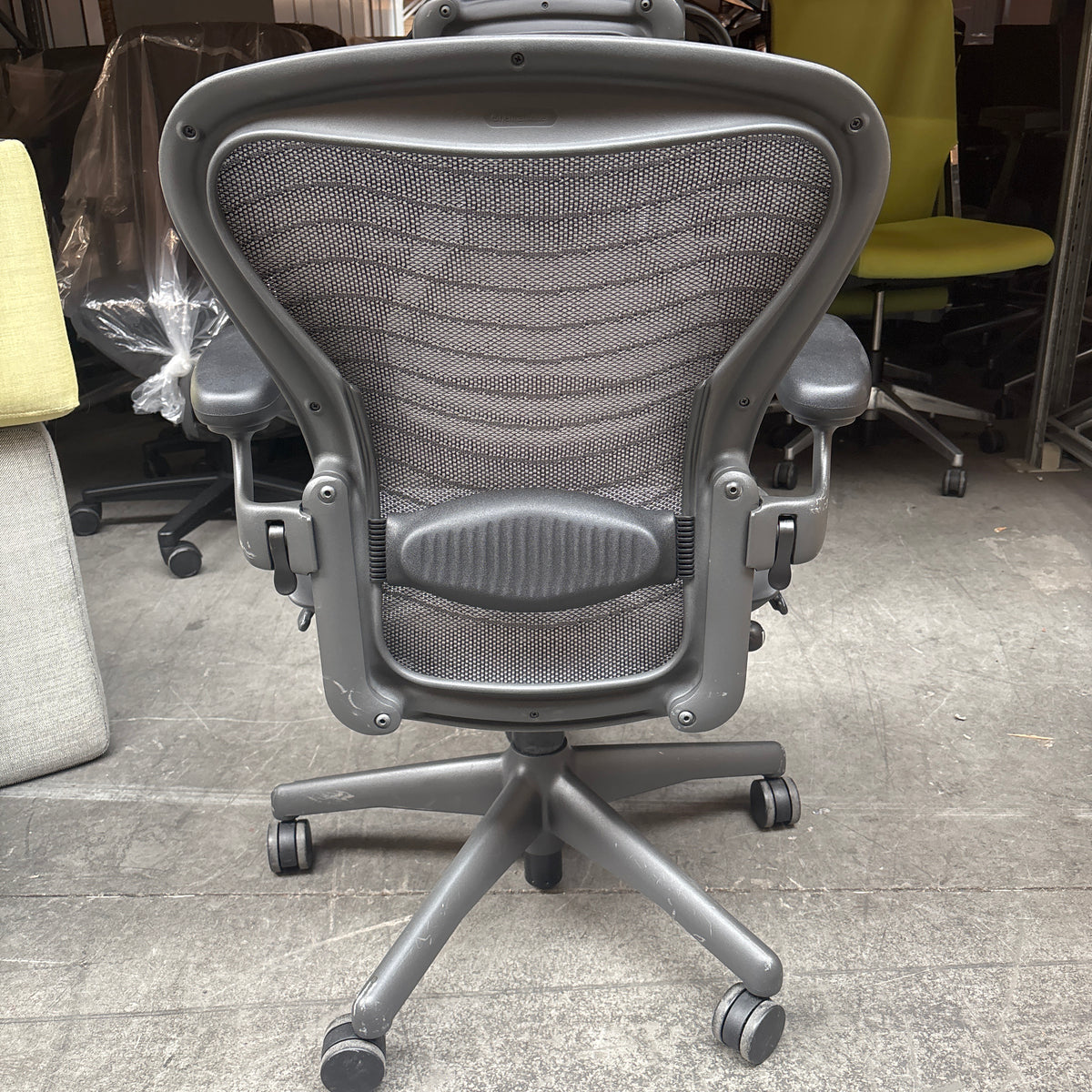Herman Miller Aeron Classic Grote B | Antraciet / Grijs