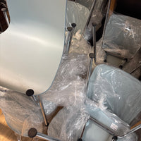 Vitra Hal Kantine / Vergaderstoel | Lichtblauw / Chrome