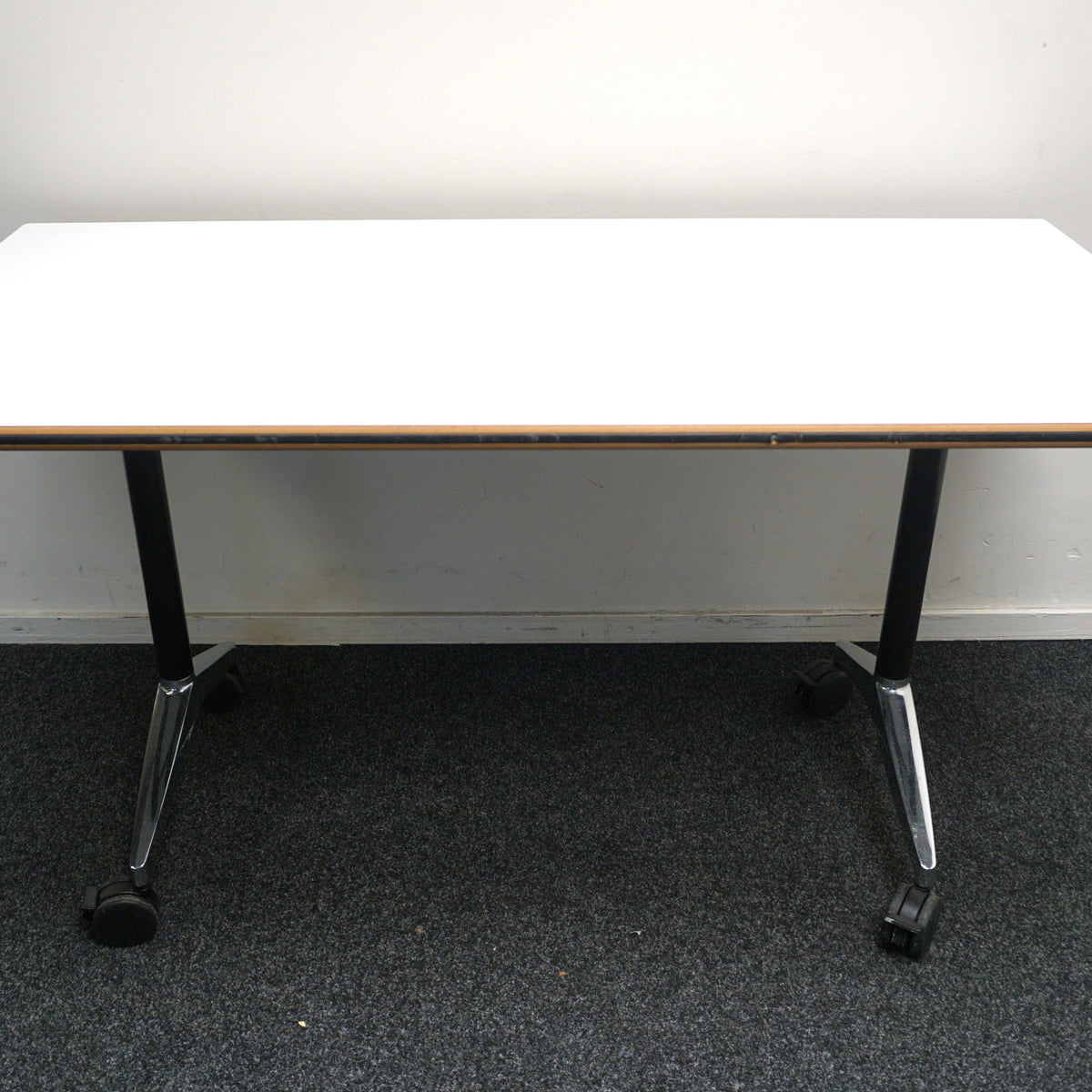 Wilkhahn Timetable Klaptafel | Verrijdbaar | 140 x 70 cm