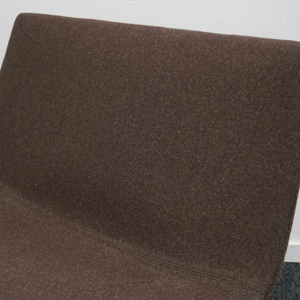 Arper Catifa 80 Design Fauteuil | Bruin