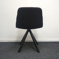 Viccarbe Maarten Soft Upholstery Design Stoel | Donkergrijs