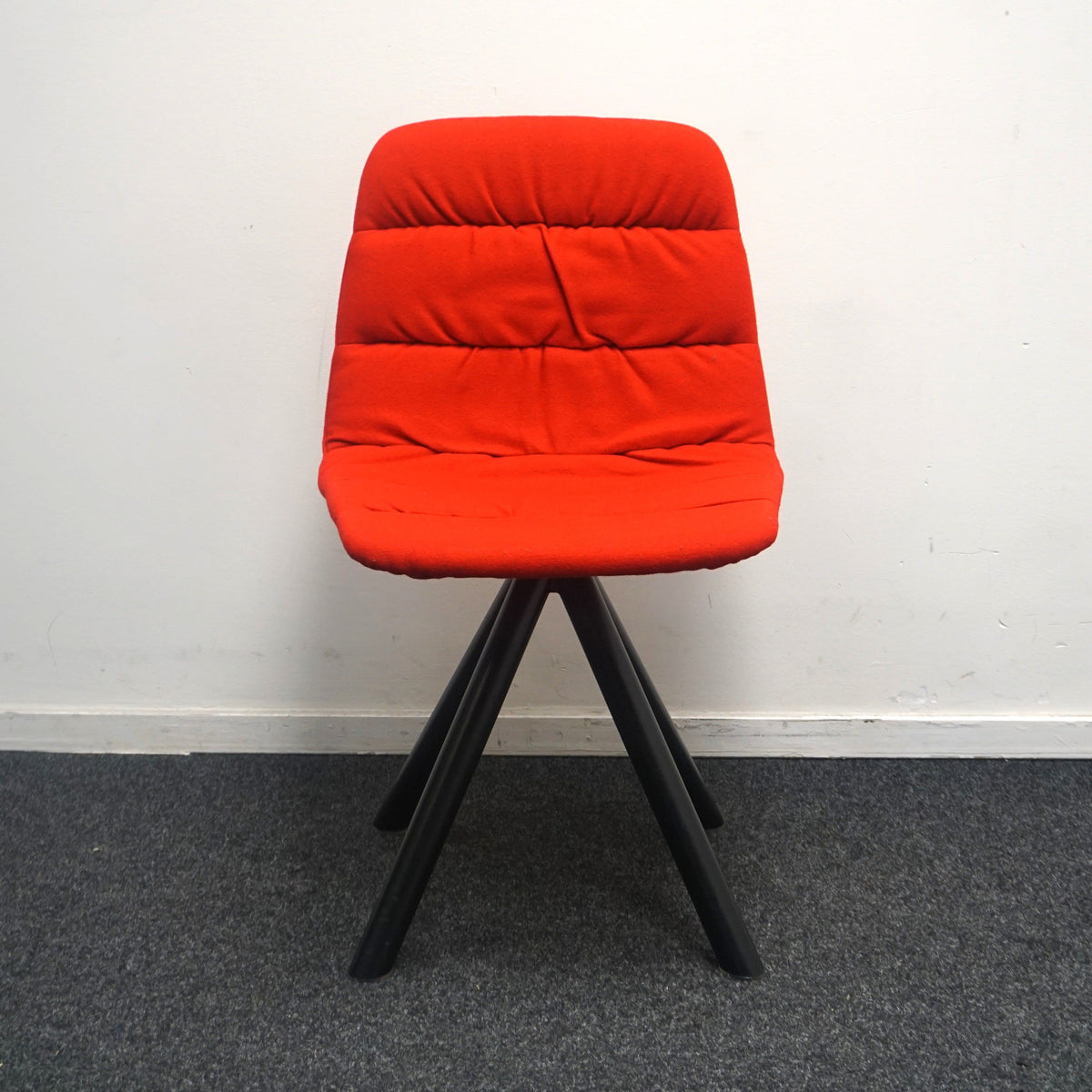 Viccarbe Maarten Soft Upholstery Design Stoel | Rood