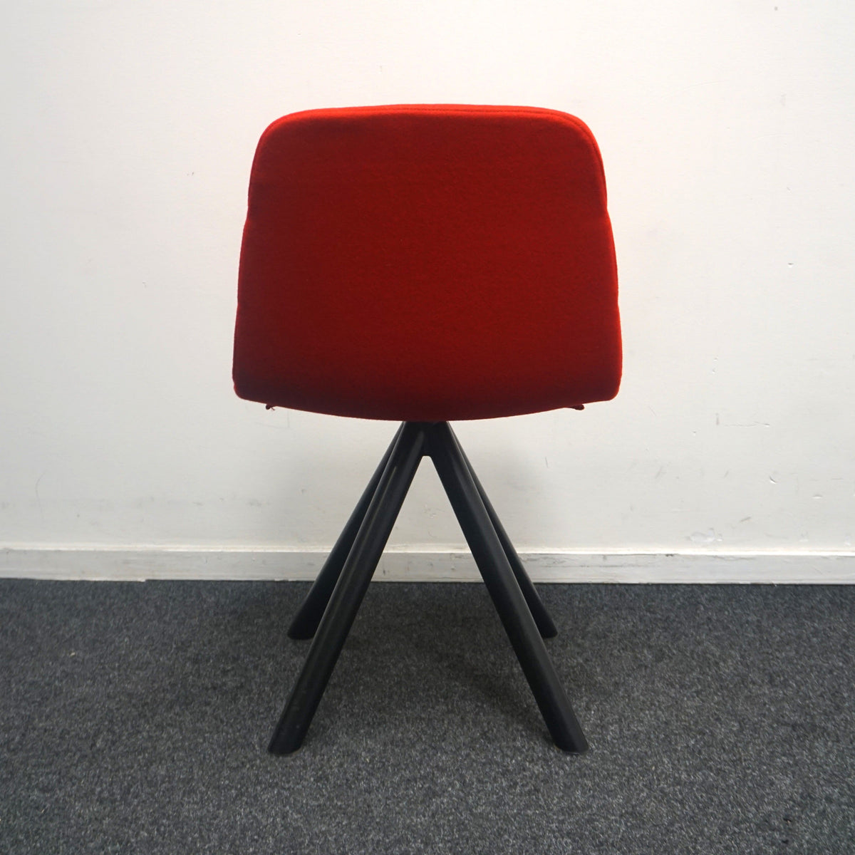 Viccarbe Maarten Soft Upholstery Design Stoel | Rood