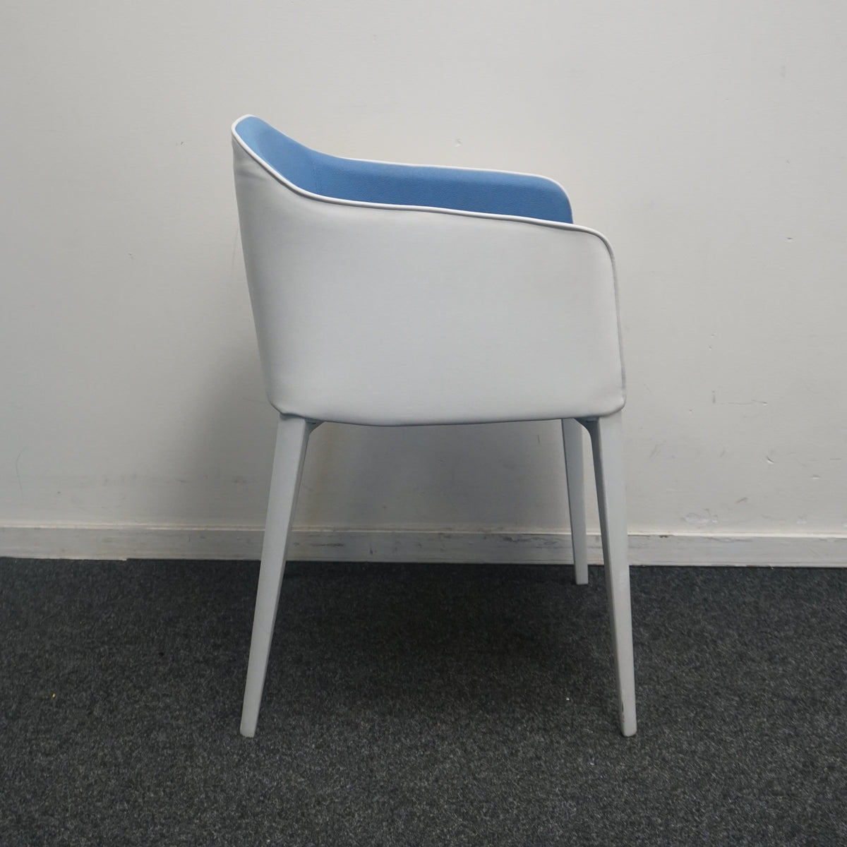 Pedrali Laja 885 Design Stoel | Wit / Blauw