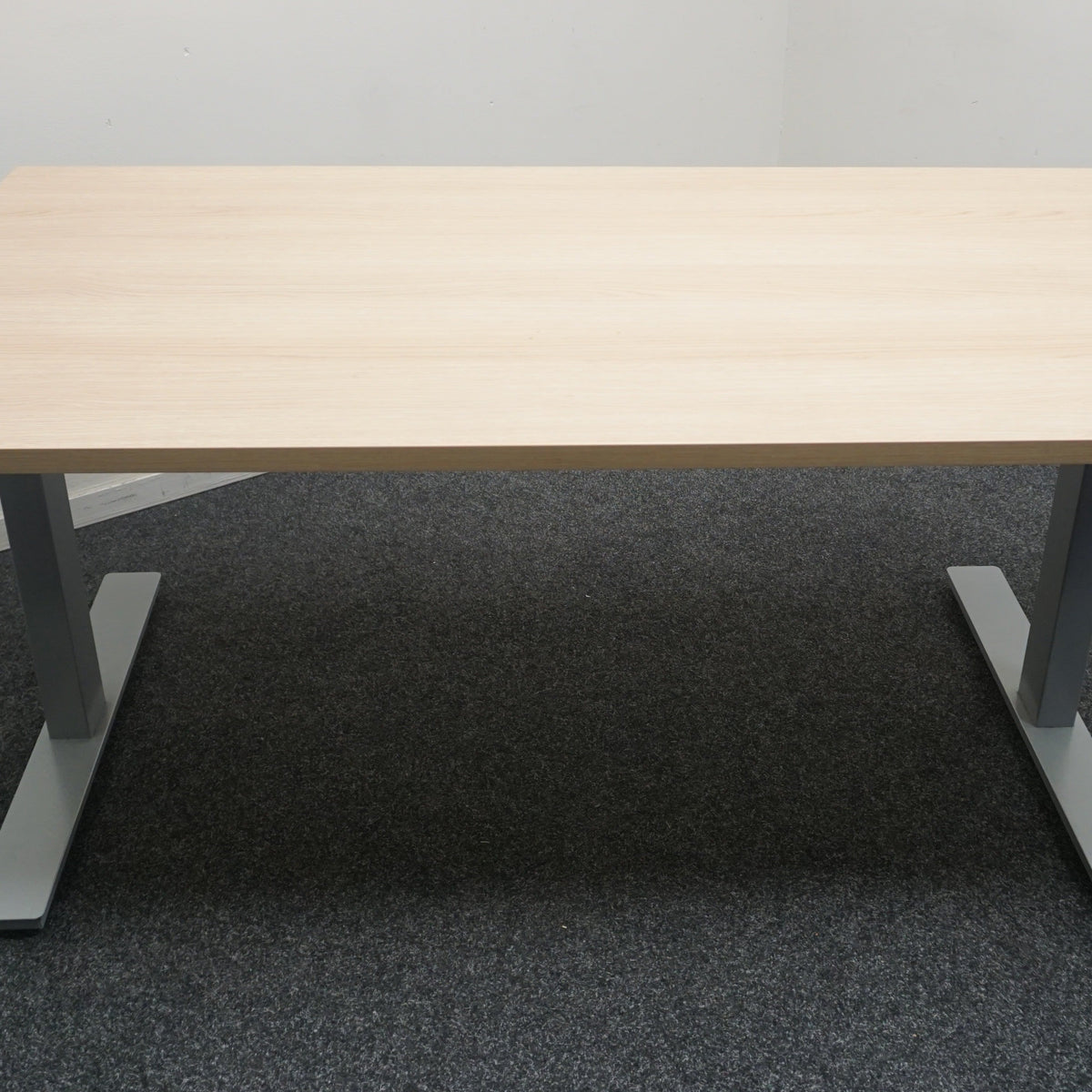 Slinger Bureau | 140x80 cm | Hoogte 61-88 cm | Licht Eiken