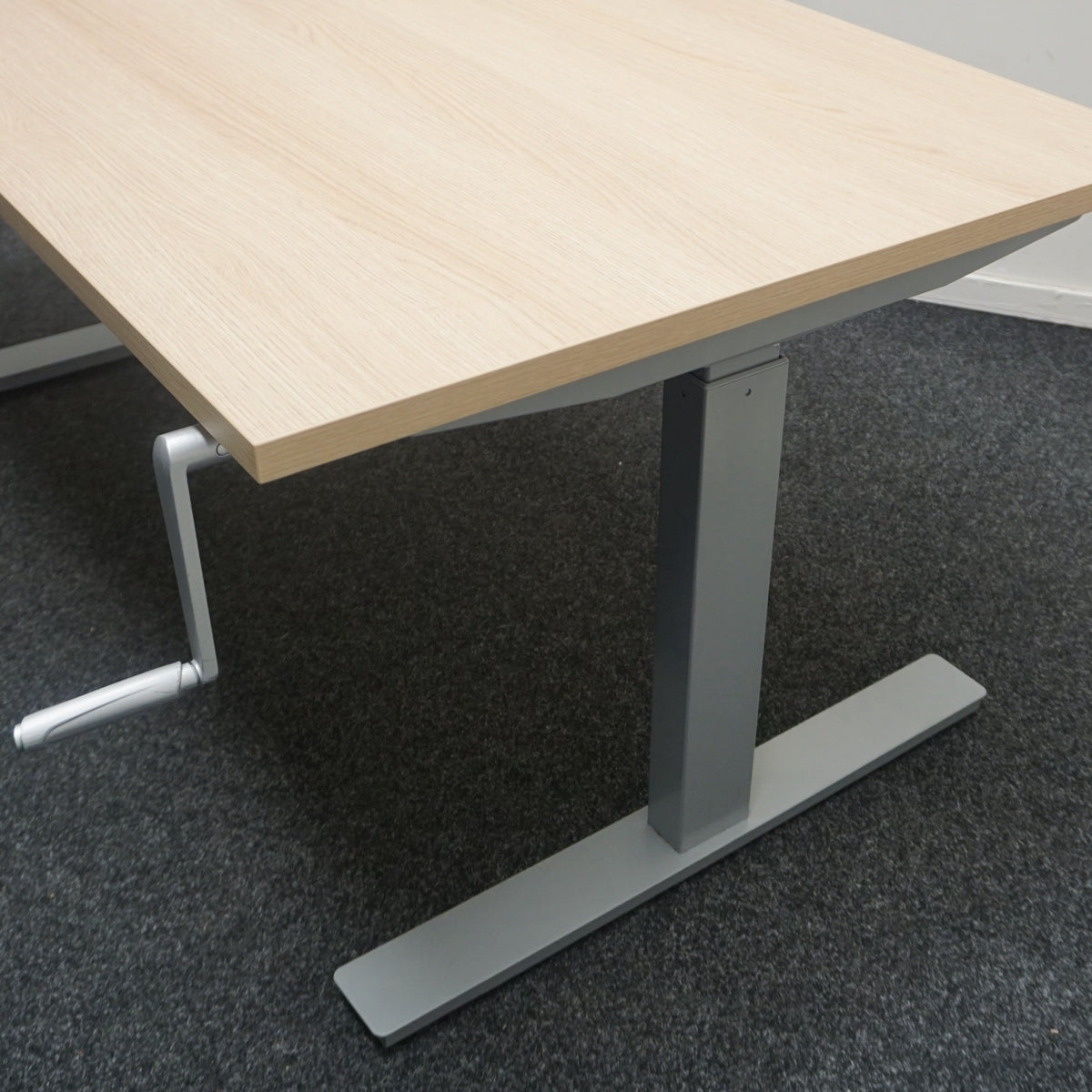 Slinger Bureau | 140x80 cm | Hoogte 61-88 cm | Licht Eiken
