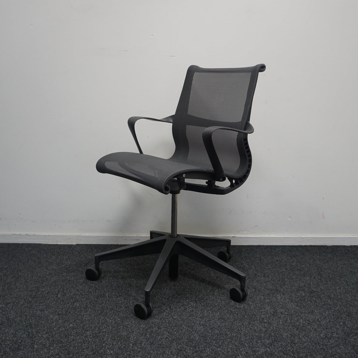Herman Miller Setu Vergaderstoel | Bureaustoel | Antraciet