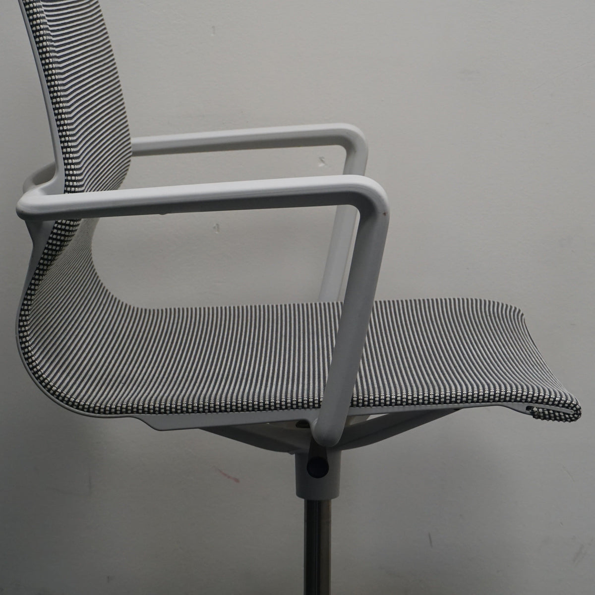 Vitra Physix Vergaderstoel | Bureaustoel | Licht Grijs