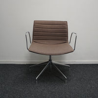 Arper Catifa 53 Design Vergaderstoelen | Bruin | Draaibaar