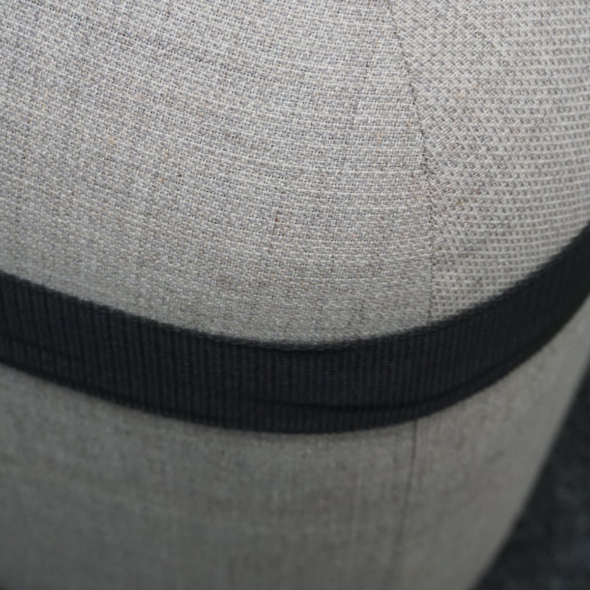 Viccarbe Season Poef | Design kruk | Licht grijs