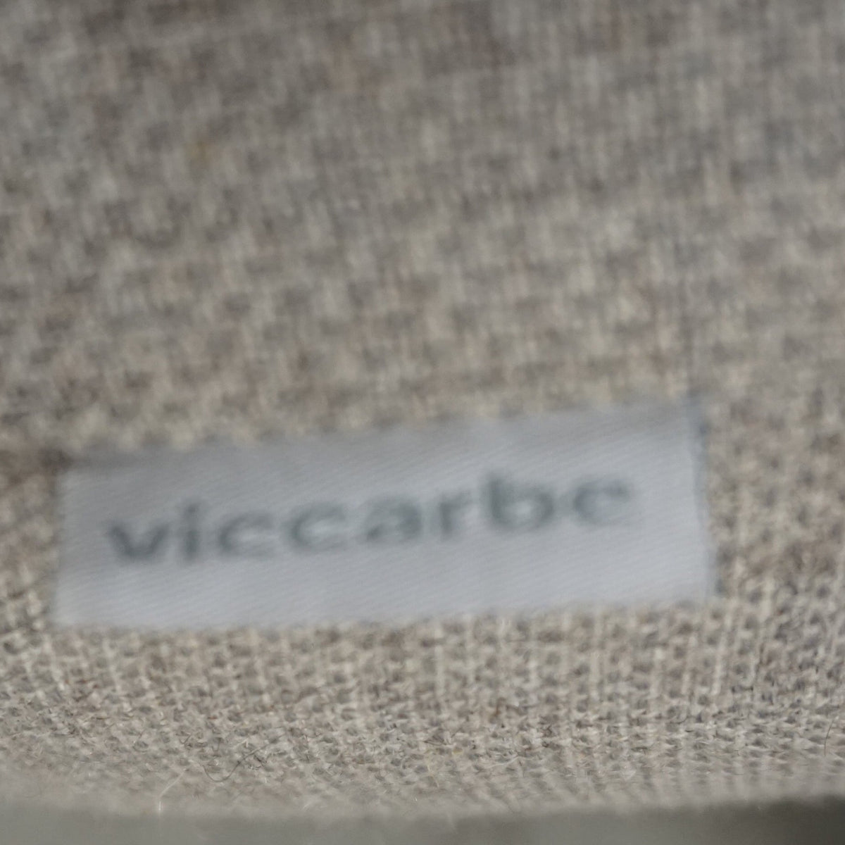 Viccarbe Season Poef | Design kruk | Licht grijs