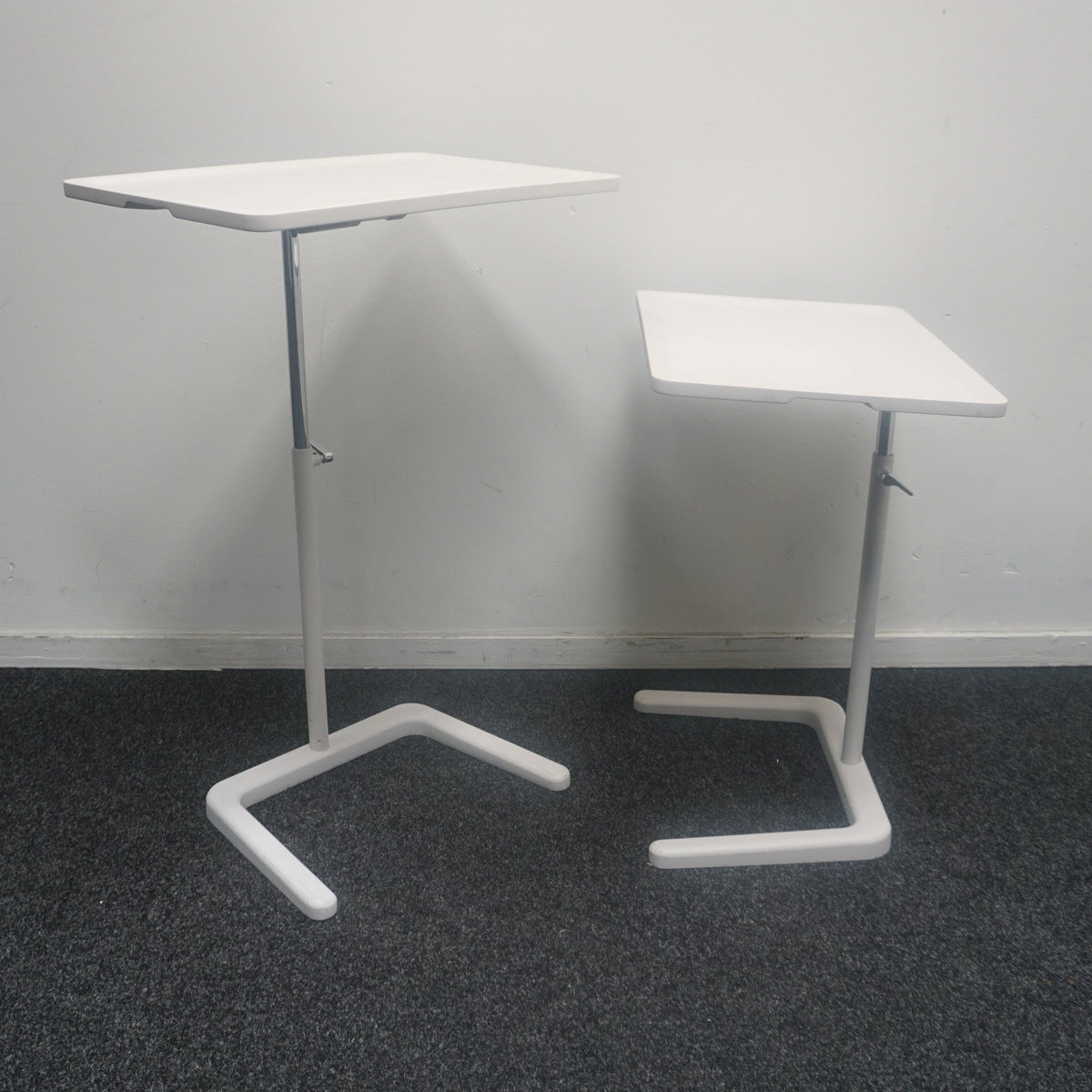 Vitra Nestable bijzettafel | Laptop Tafel | Soft Light