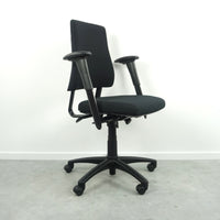 BMA Axia Bureaustoel | Refurbished | Nieuw Gestoffeerd | Zwart