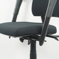 BMA Axia Bureaustoel | Refurbished | Nieuw Gestoffeerd | Zwart