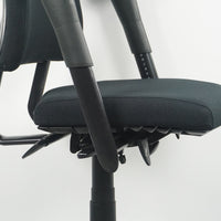 BMA Axia Bureaustoel | Refurbished | Nieuw Gestoffeerd | Zwart