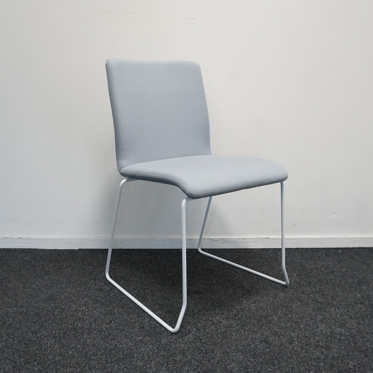 Lande Ray Vergaderstoel | Lichtgrijs