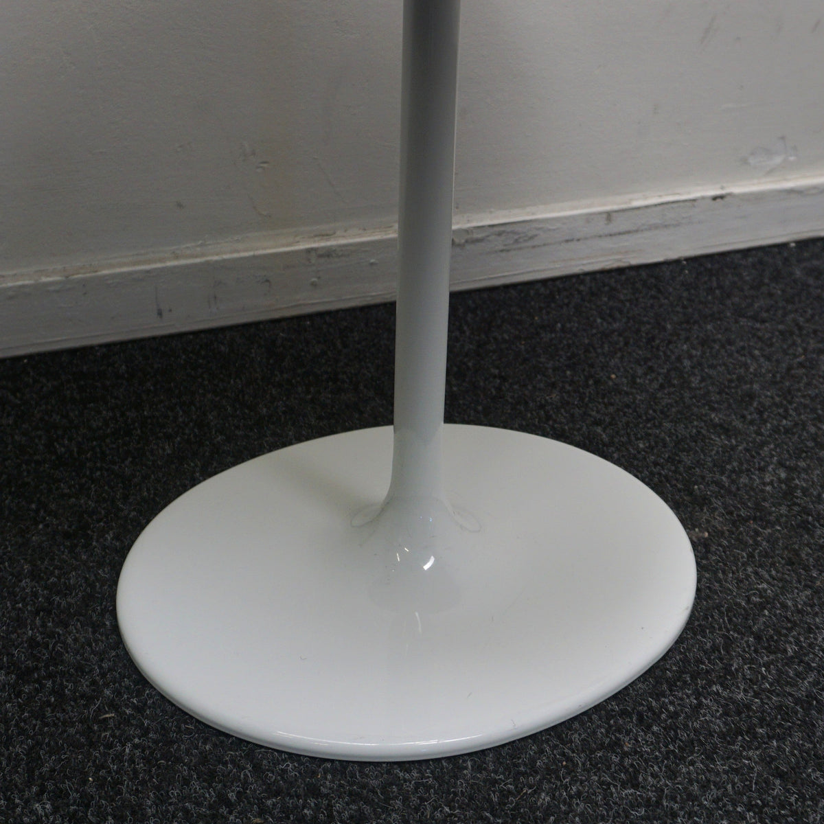 Arper Dizzie Design Bijzettafel | Wit | 51 x 47 x 50 cm