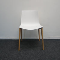 Arper Catifa 46 Design Stoel | Wit | Hout