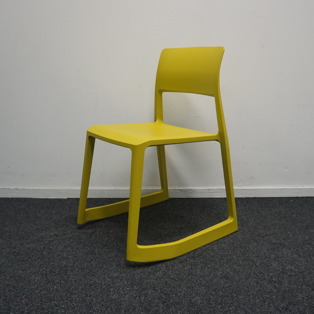 Vitra Tip Ton Chair Design Stoel | Mosterd Geel