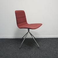 Viccarbe Klip Design Stoel | Rood | Draaibaar
