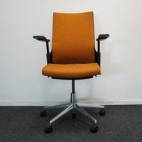 Ahrend 2020 Extra Verta Bureaustoel | Oranje / Zwart