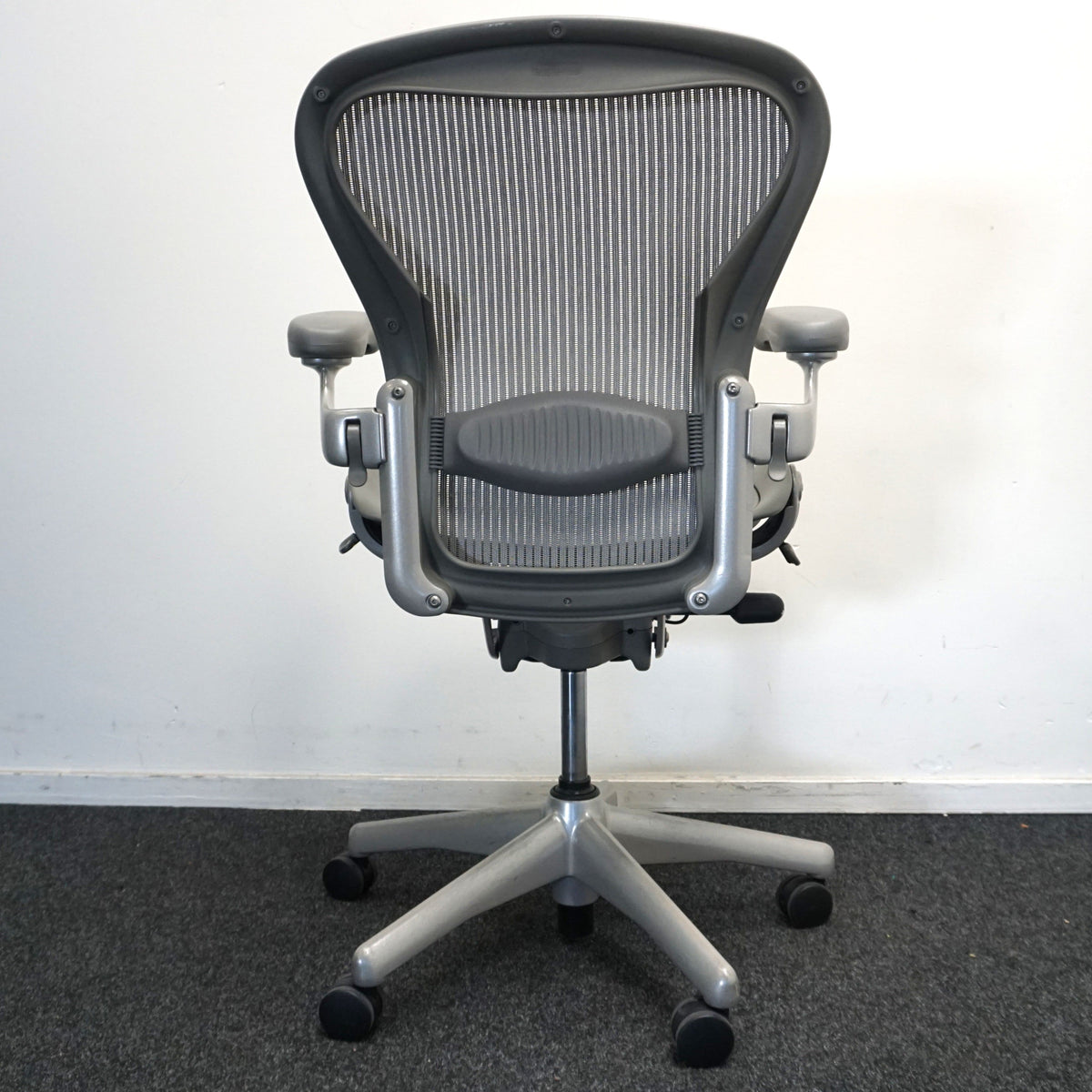 Herman Miller Aeron type B  Bureaustoel | Ergonomisch | Titanium