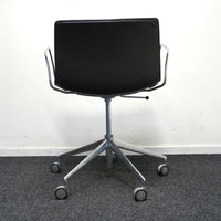 Arper Catifa 53 Design Vergaderstoel | Verrijdbaar | Donkerbruin Leer