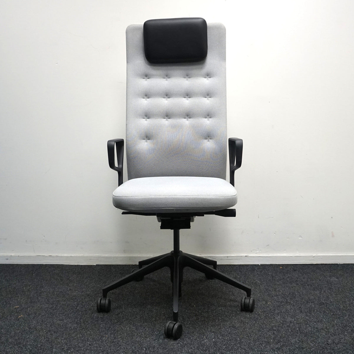 Vitra ID Trim L Bureaustoel | Lichtgrijs / Zwart
