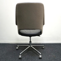 Mpiu Juliette J101 Design Vergaderstoel | Zwart Leer / Beige stof