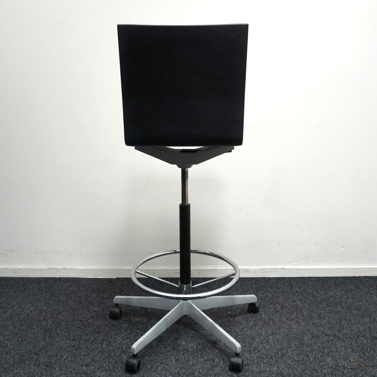 Vitra .04 Baliestoel | Zwart | Bureaustoel