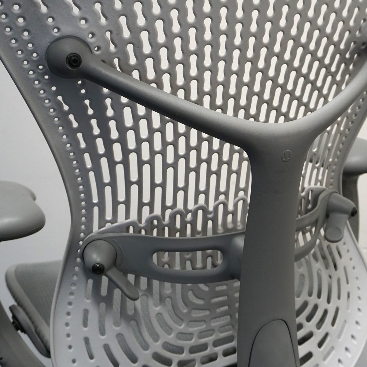 Herman Miller Mirra 1 Bureaustoel | Grijs / Lichtgrijs