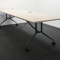 Mara Klaptafel Verrijdbaar | 320 x 80 cm | Midden eiken | Incl Stopcontact