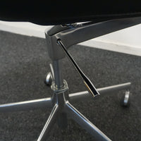 Arper Aston Design Stoel | Verrijdbaar | Zwart Leer