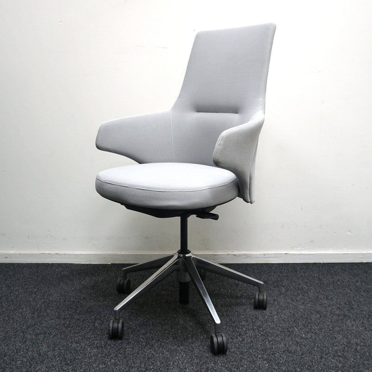 Coalesse Massaud Mid Back Vergaderstoel | Lichtgrijs