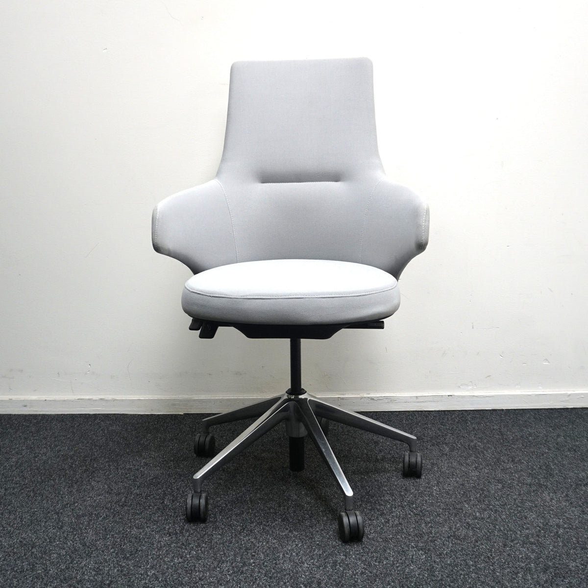 Coalesse Massaud Mid Back Vergaderstoel | Lichtgrijs