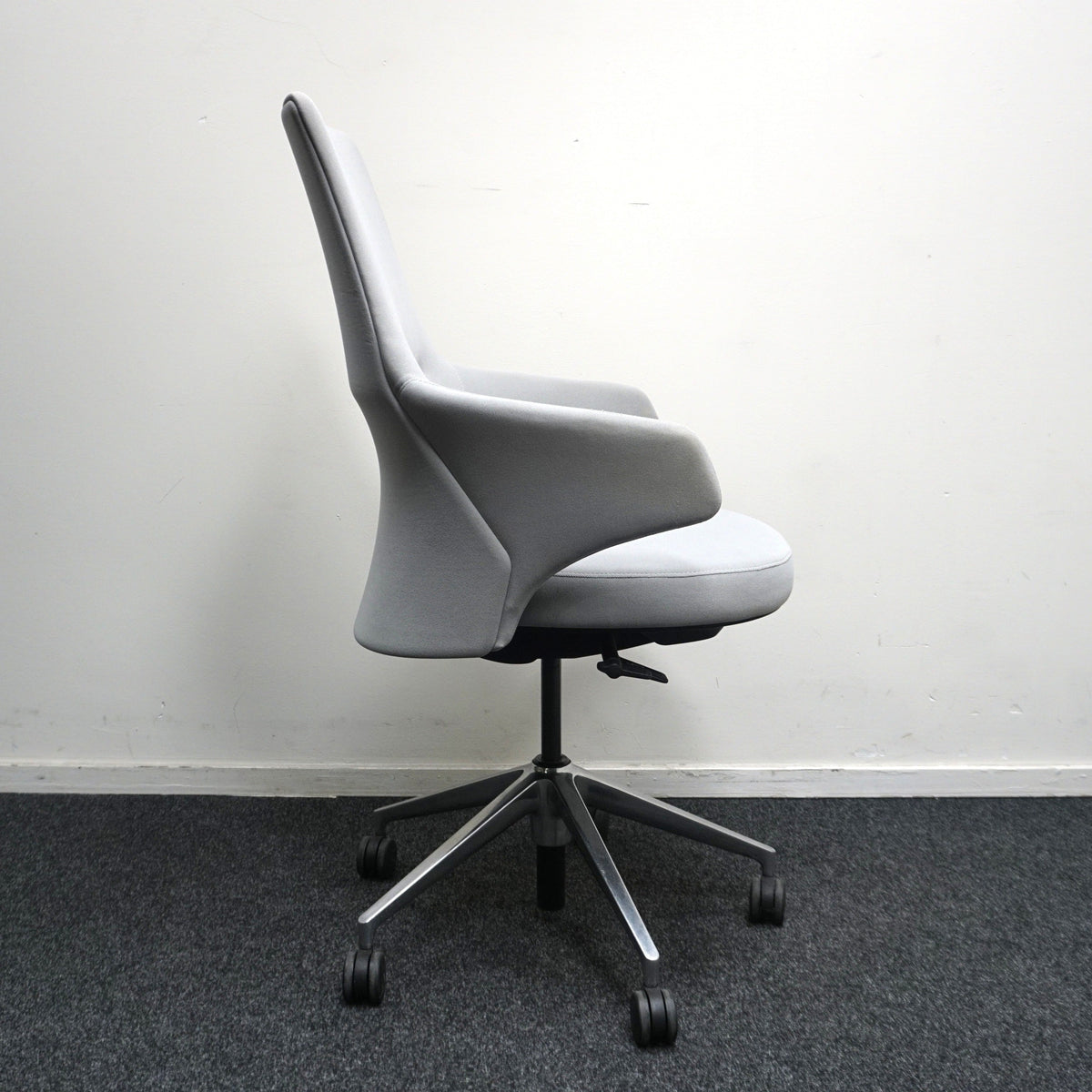 Coalesse Massaud Mid Back Vergaderstoel | Lichtgrijs