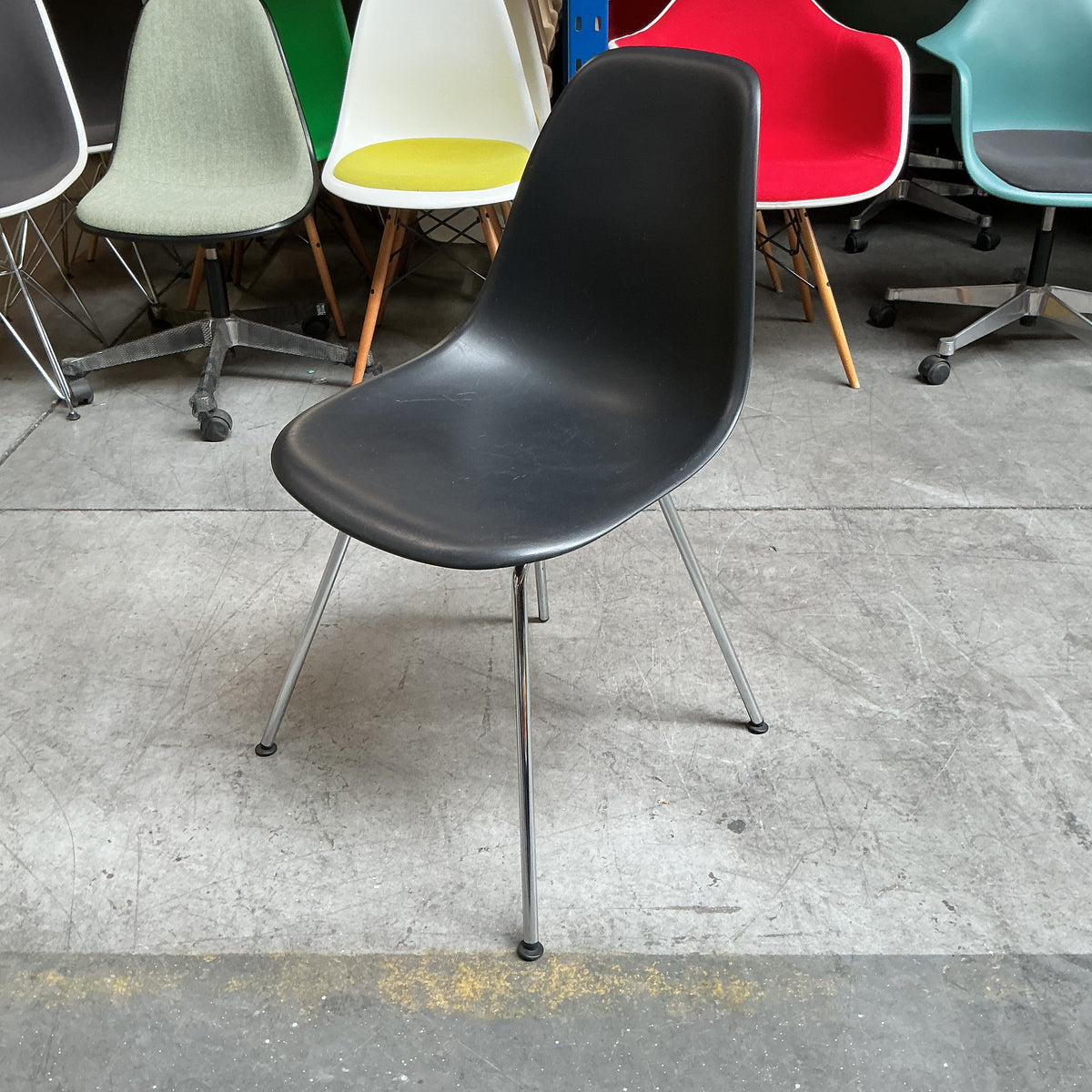 Vitra DSX Design Stoel | Zwart | Chroom