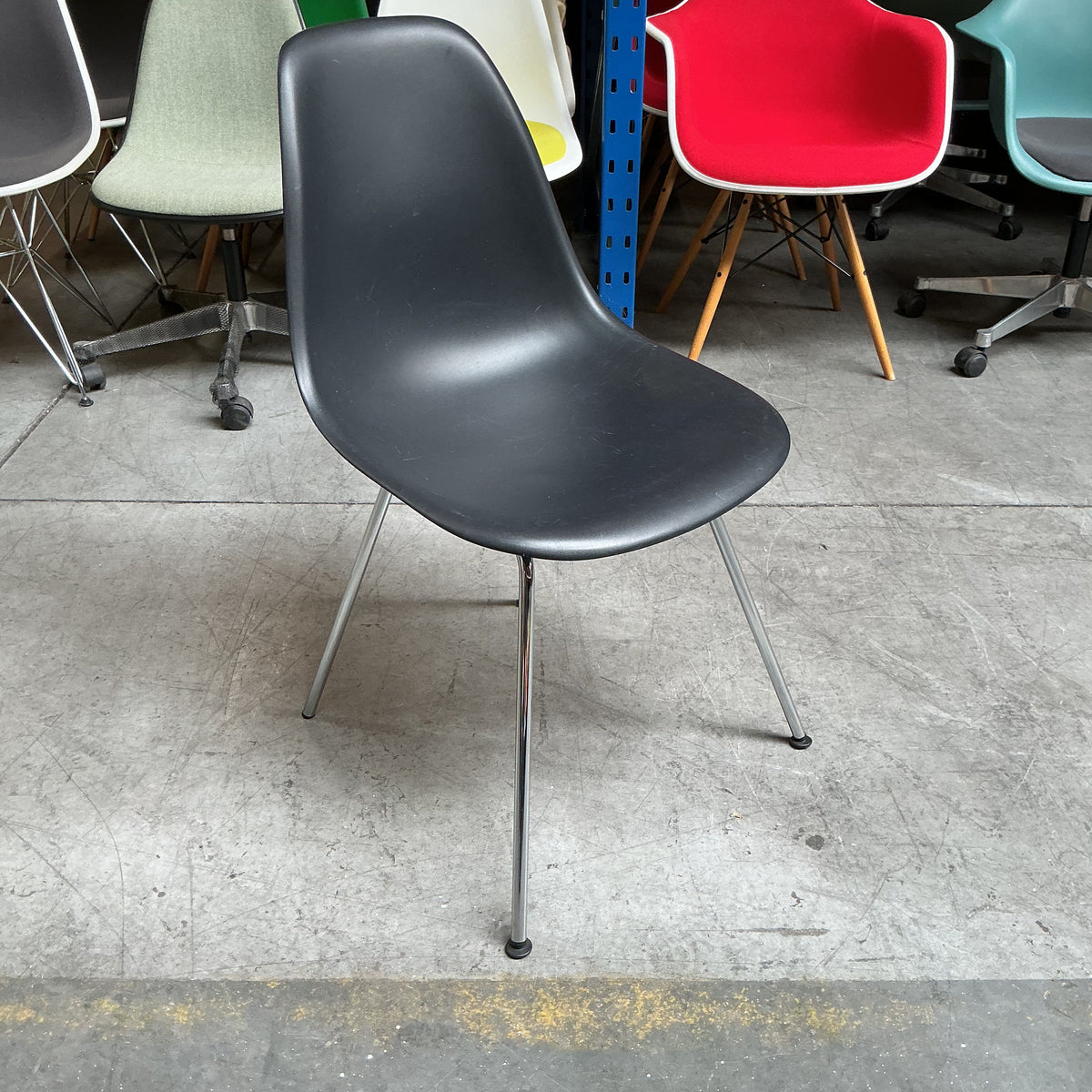 Vitra DSX Design Stoel | Zwart | Chroom