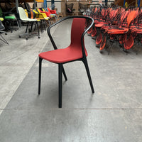 Vitra Belleville Chair Stoel | Kunststof | Rode Stof