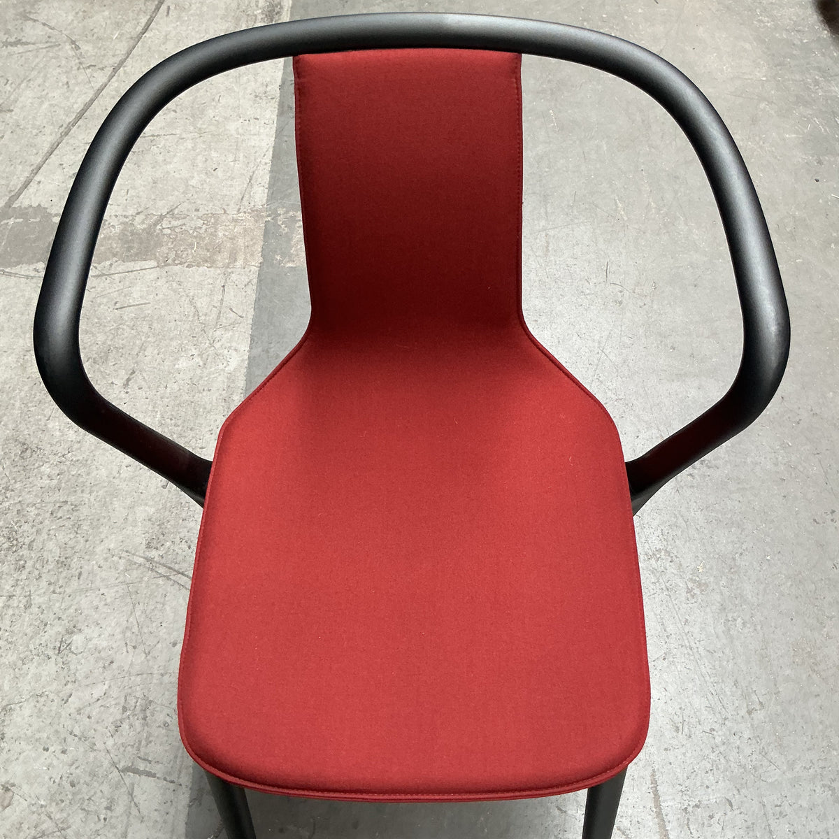 Vitra Belleville Chair Stoel | Kunststof | Rode Stof