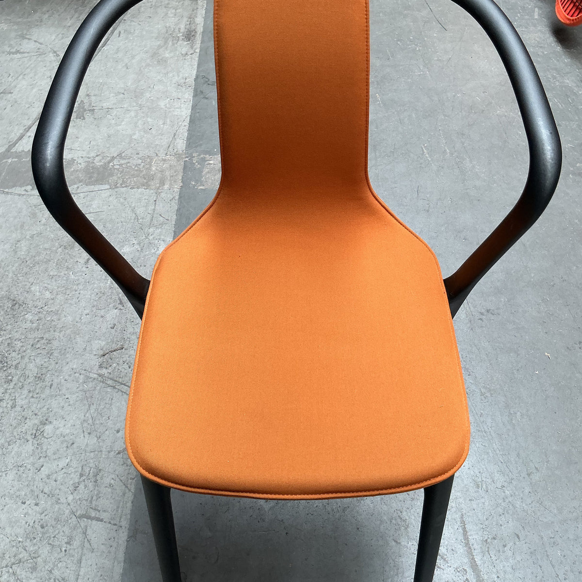 Vitra Belleville Chair Stoel | Kunststof | Oranje Stof