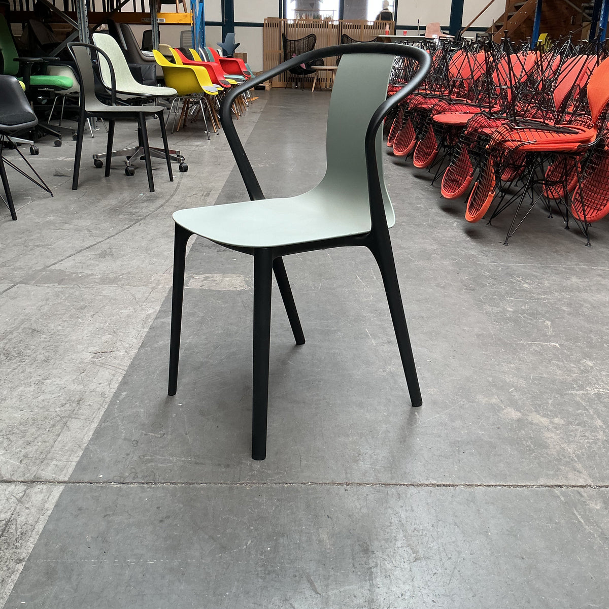 Vitra Belleville Chair Stoel | Licht Grijs | Kunststof