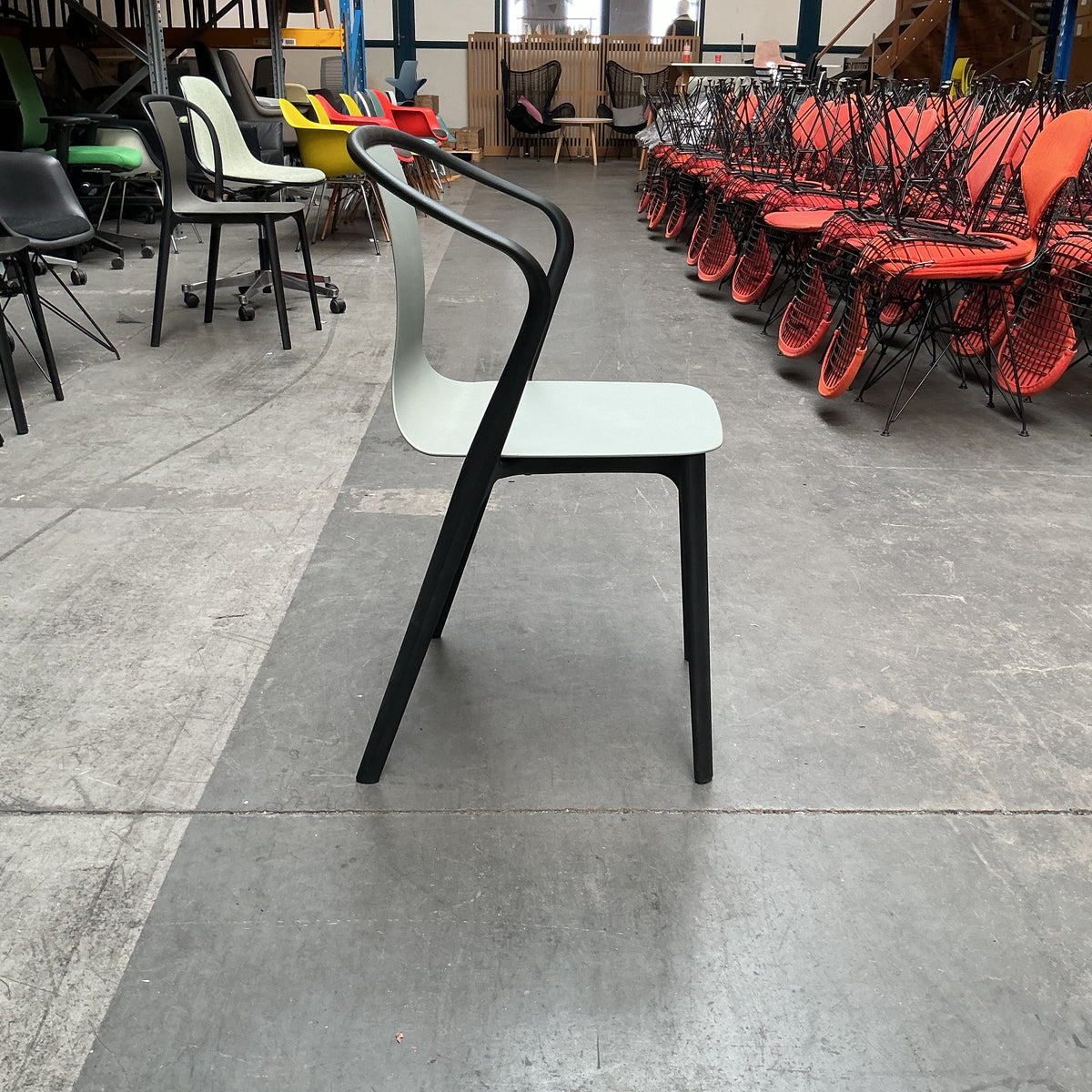 Vitra Belleville Chair Stoel | Licht Grijs | Kunststof