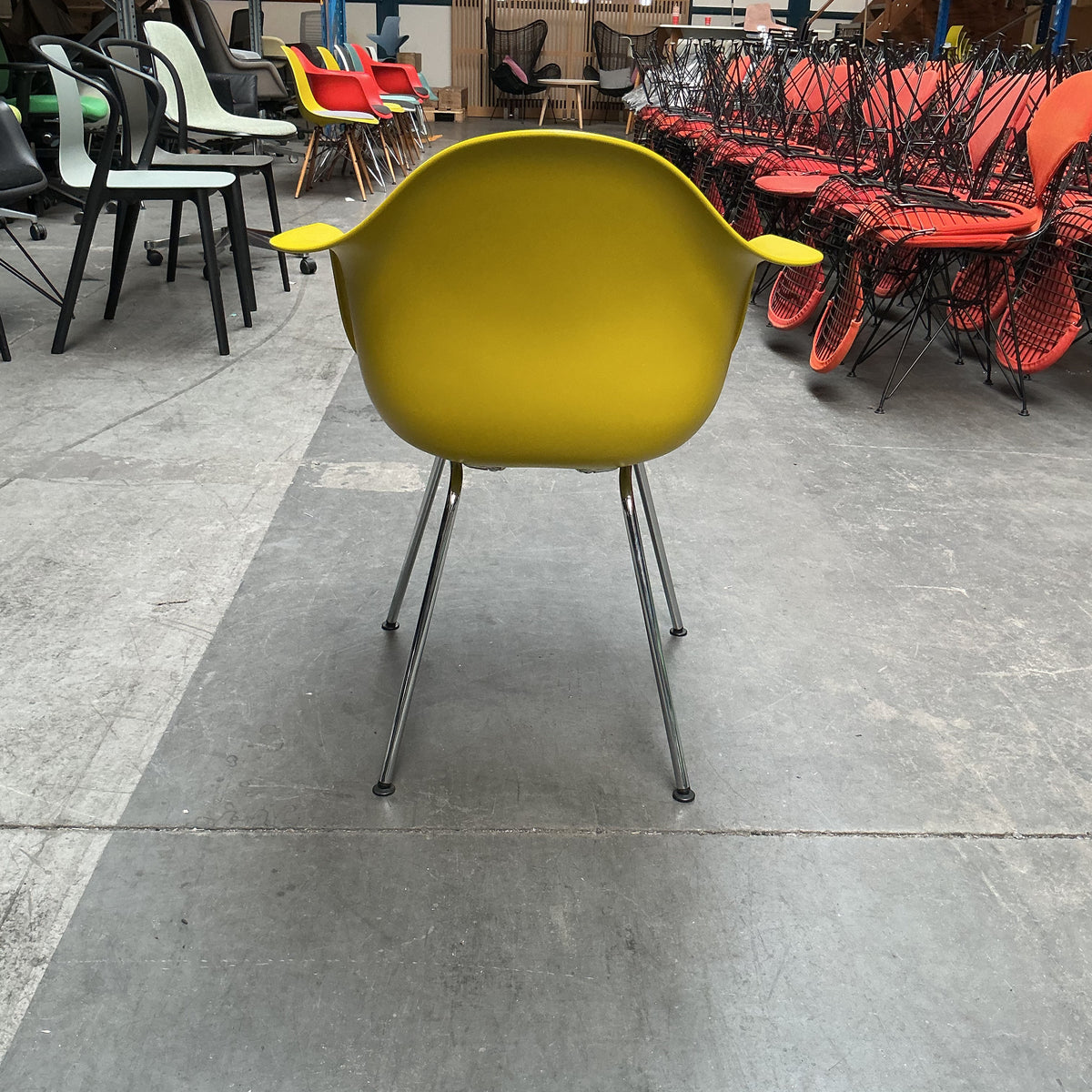 Vitra Eames DAX Design Stoel | Geel | Grijze Zitting