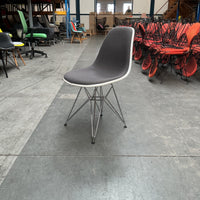 Vitra Eames DSR | Witte Kuip | Grijs gestoffeerd