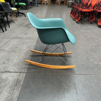 Vitra Eames RAR Design Stoel | Schommelstoel | Zeegroen